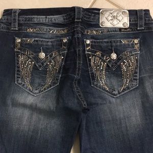 Miss Me mid-rise easy crop 31 Angel Wing